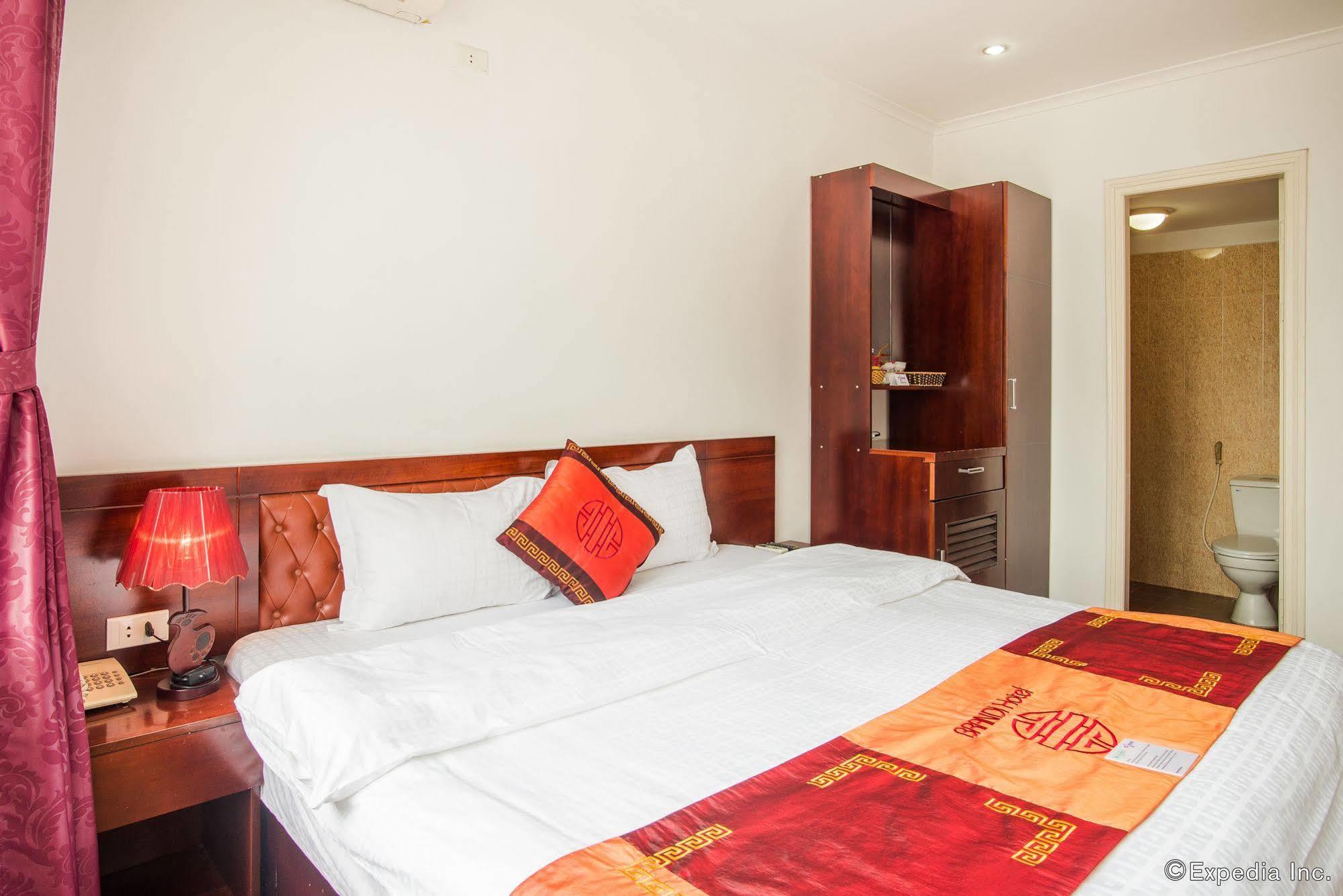 Hotel Aontel Grand Hanoi Esterno foto