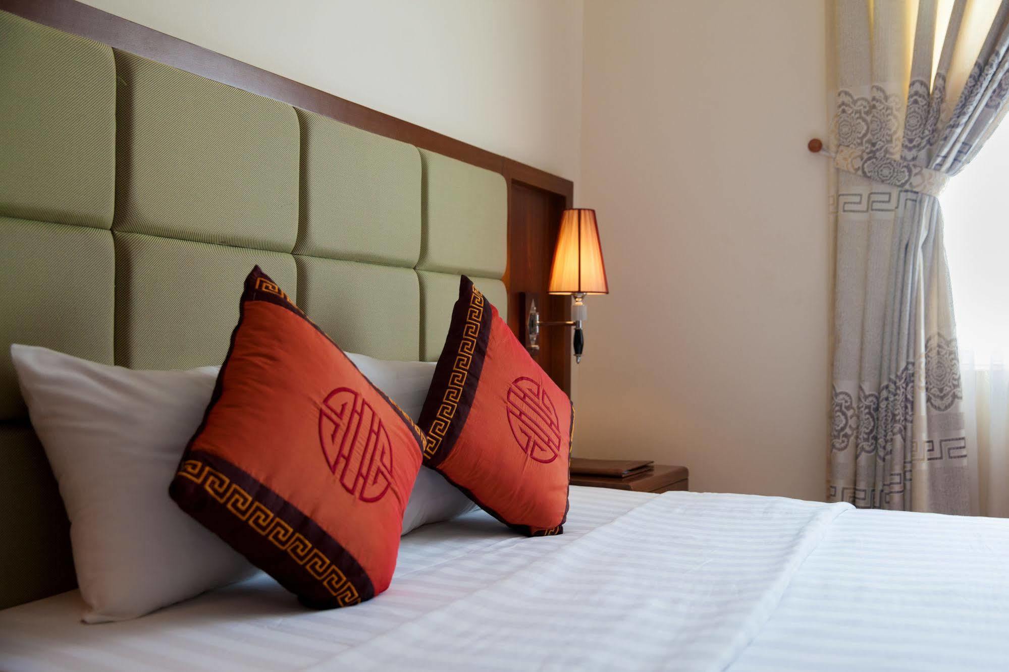 Hotel Aontel Grand Hanoi Esterno foto